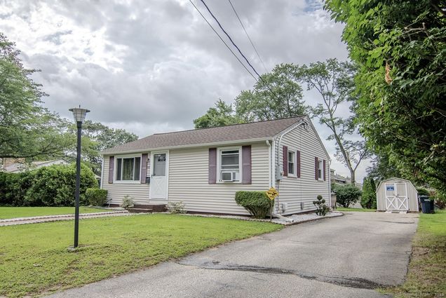 60 North Putnam, CT House Active - Photo 1 of 21. Opens carousel modal