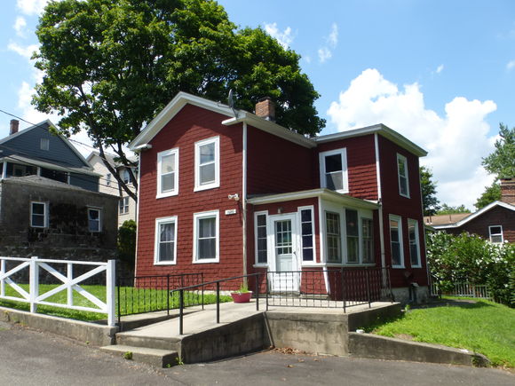1048 West Main