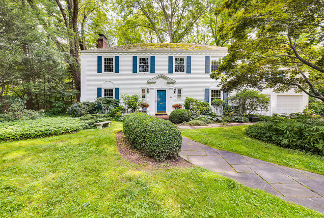 15 Sunny Reach West Hartford, CT House Active - Photo 1 of 28. Opens carousel modal