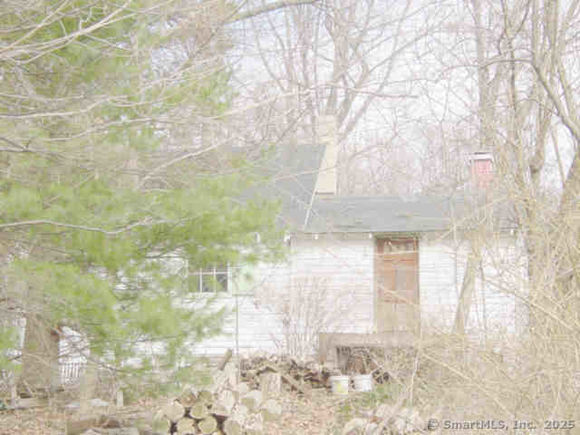19 Candle Hill New Fairfield, CT House Active - Photo 1 of 12. Opens carousel modal