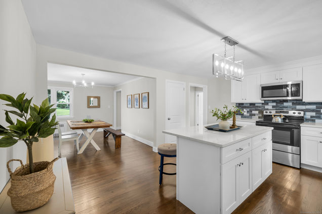 55 Maxwell Wethersfield, CT House Active - Photo 1 of 26. Opens carousel modal