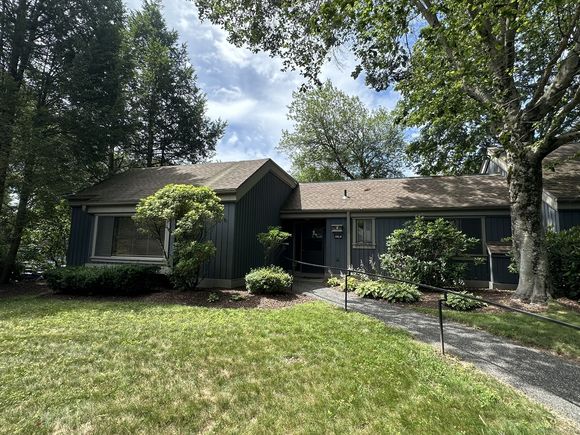 486 Heritage Unit A Southbury, CT Townhouse Active - Photo 1 of 25. Opens carousel modal