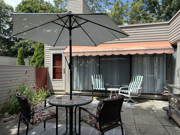 23 Charlton Hill Hamden, CT House Active - Photo 1 of 17. Opens carousel modal