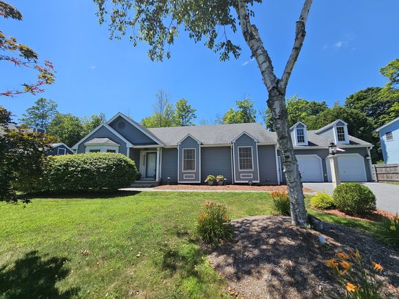129 Oakbrook Torrington, CT House Active - Photo 1 of 31. Opens carousel modal
