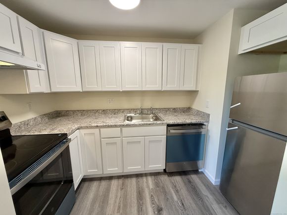 119 Burgundy Hill Unit 119 Middletown, CT Apartment Active - Photo 1 of 17. Opens carousel modal