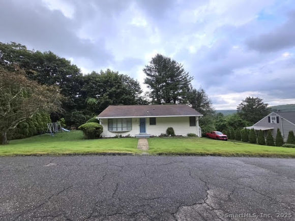6 Morningstar Seymour, CT House Active - Photo 1 of 23. Opens carousel modal