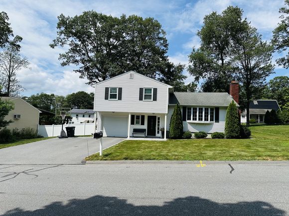 226 Birchwood