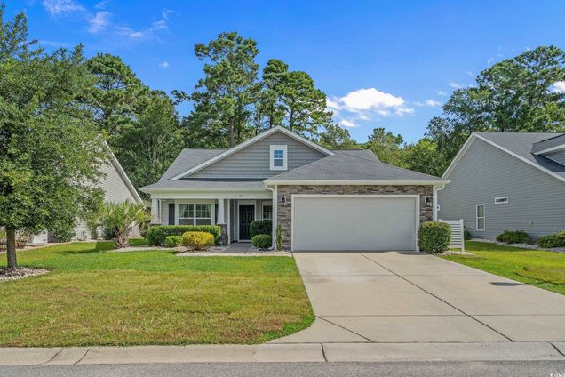 733 Old Castle Loop