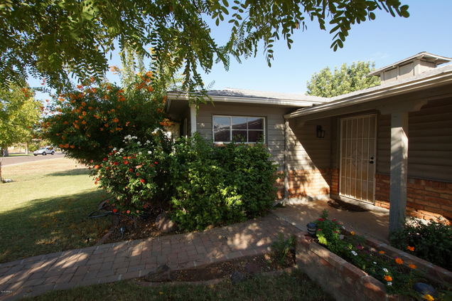8013 N 57th Drive Glendale, AZ House Sold - Photo 1 of 17. Opens carousel modal