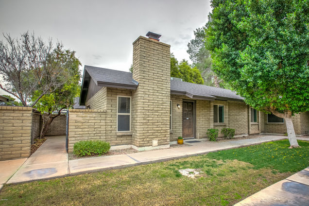 102 W Loma Vista Drive Tempe, AZ Condo Sold - Photo 1 of 15. Opens carousel modal