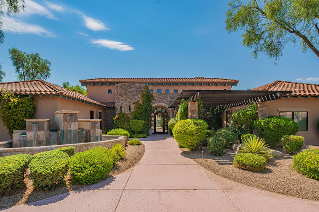 20660 N 40th Street Phoenix, AZ Condo Sold - Photo 1 of 29. Opens carousel modal