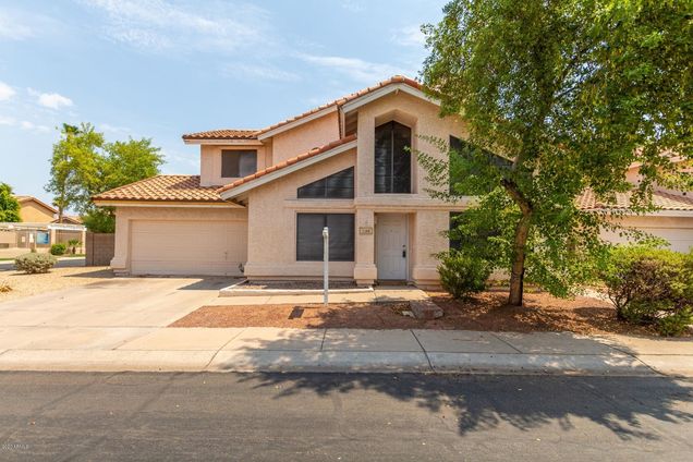 1405 N Brittany Lane Gilbert, AZ House Sold - Photo 1 of 26. Opens carousel modal