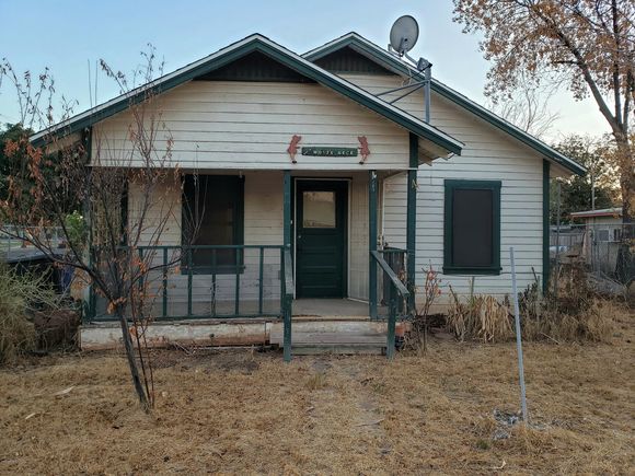 101 W Cullumber Avenue Gilbert, AZ House Sold - Photo 1 of 16. Opens carousel modal