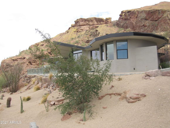5631 N 52nd Place Paradise Valley, AZ House Sold - Photo 1 of 56. Opens carousel modal
