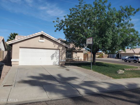 11915 N 67th Drive Peoria, AZ House Sold - Photo 1 of 21. Opens carousel modal