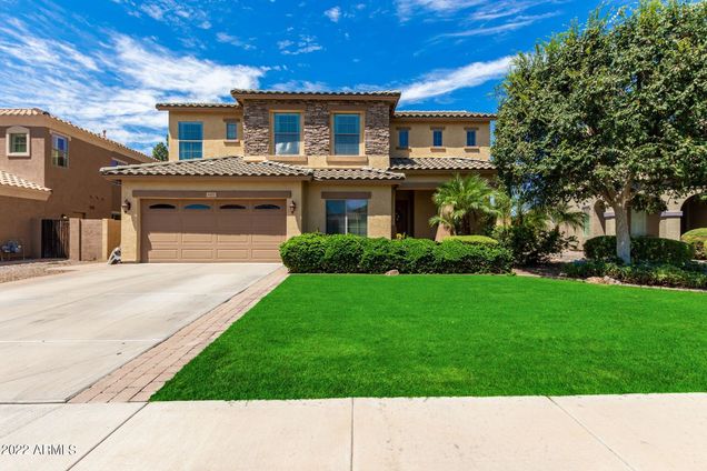 4852 S Cobblestone Street Gilbert, AZ House Sold - Photo 1 of 38. Opens carousel modal
