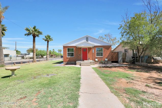 1502 E Willetta Street Phoenix, AZ House Sold - Photo 1 of 25. Opens carousel modal