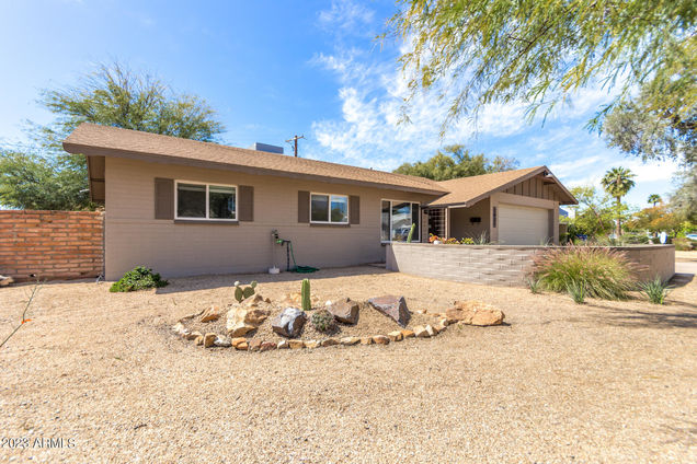 1031 E Broadmor Drive Tempe, AZ House Sold - Photo 1 of 14. Opens carousel modal