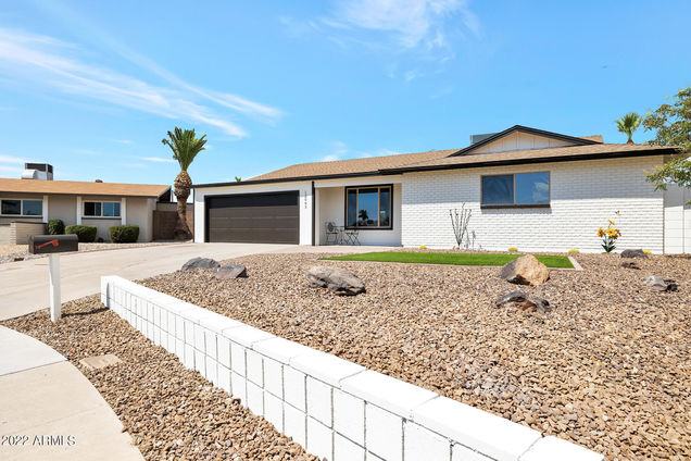 12043 N 46th Avenue Glendale, AZ House Sold - Photo 1 of 39. Opens carousel modal