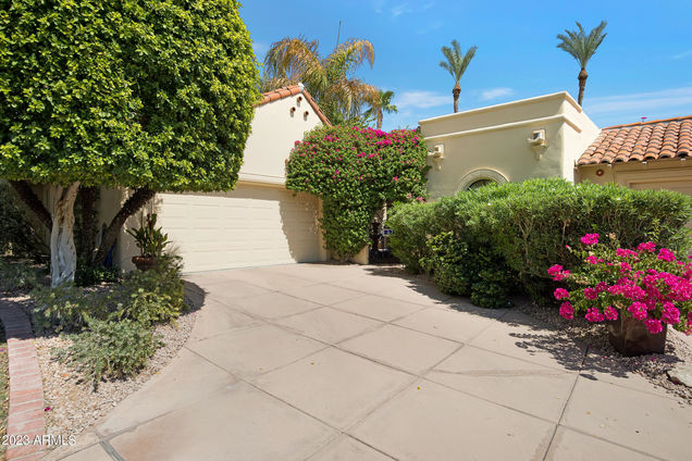 10050 E Mountainview Lake Drive Scottsdale, AZ Townhouse Sold - Photo 1 of 59. Opens carousel modal