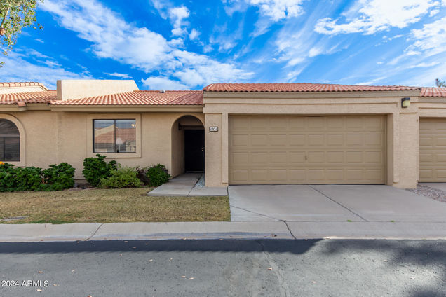1021 S Greenfield Road Mesa, AZ Townhouse Sold - Photo 1 of 37. Opens carousel modal