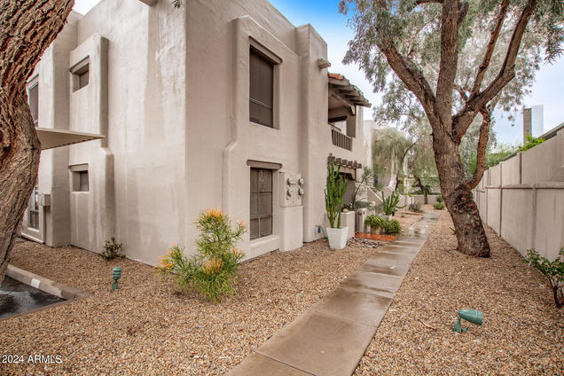 7300 N Dreamy Draw Dr Phoenix AZ 85020 Estately 🧡 MLS# 6670415