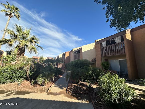 2121 W Royal Palm Road Phoenix, AZ Apartment Sold - Photo 1 of 11. Opens carousel modal