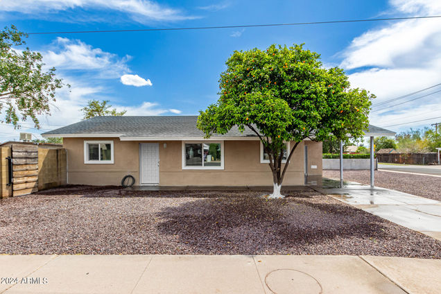 2101 E Oak Street Phoenix, AZ House Sold - Photo 1 of 35. Opens carousel modal