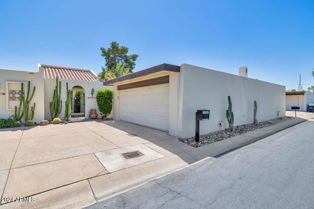 1237 E Palacio Drive Phoenix, AZ Townhouse Sold - Photo 1 of 34. Opens carousel modal