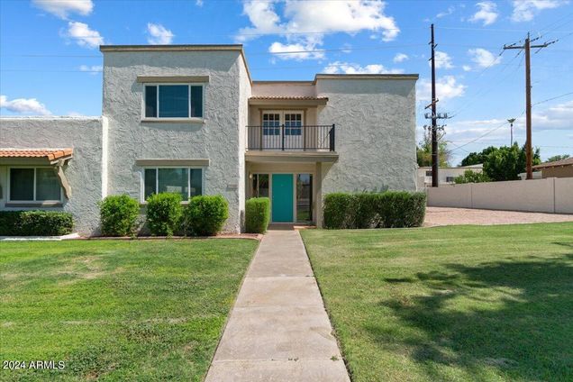 7732 E Oak Street Scottsdale, AZ Townhouse Sold - Photo 1 of 19. Opens carousel modal