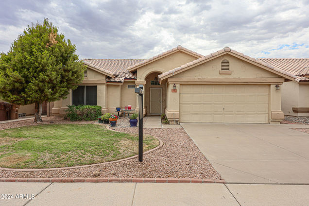 12086 N 68th Lane Peoria, AZ House Sold - Photo 1 of 31. Opens carousel modal