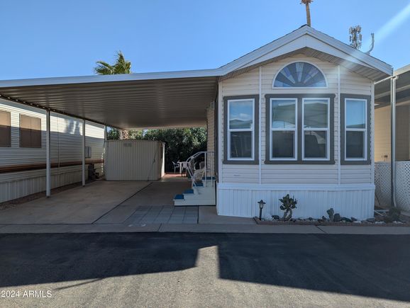 215 E Palo Verde Lane Florence, AZ House Active - Photo 1 of 14. Opens carousel modal