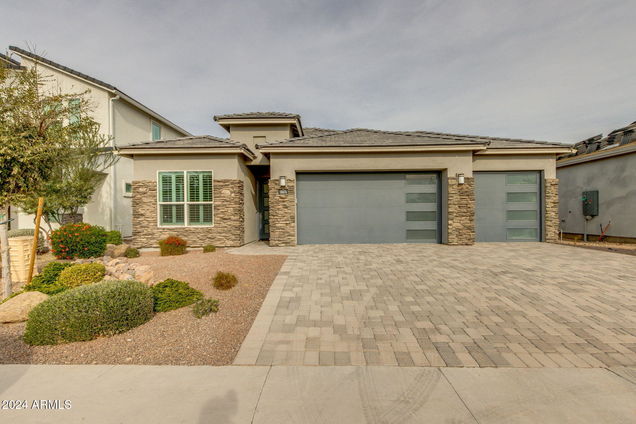 10476 W Harmony Lane Peoria, AZ House Active - Photo 1 of 41. Opens carousel modal
