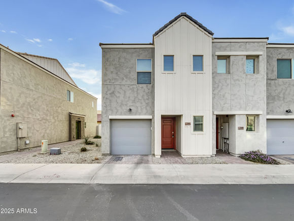 2181 W Harmont Drive