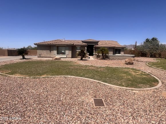 3608 N Mansfield Drive