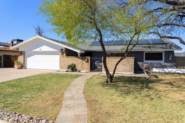 15218 N 37th Avenue Phoenix, AZ House Active - Photo 1 of 39. Opens carousel modal