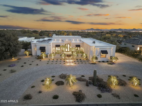 8245 E Via Del Sol Drive
