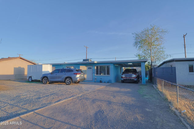 2305 E Southern Avenue