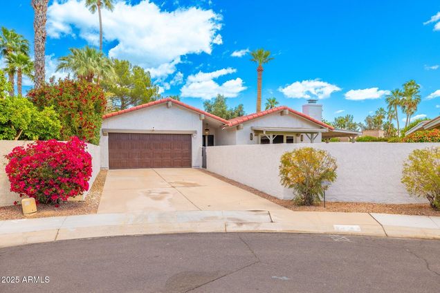 7823 N Via Del Mundo Scottsdale, AZ House Sold - Photo 1 of 24. Opens carousel modal