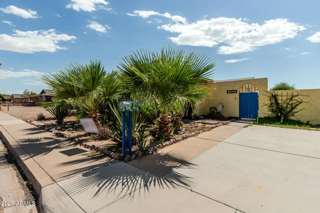 5218 S 44th Place Phoenix, AZ House Active - Photo 1 of 18. Opens carousel modal