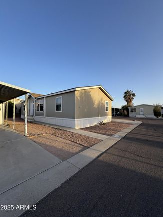 8832 E Pueblo Avenue