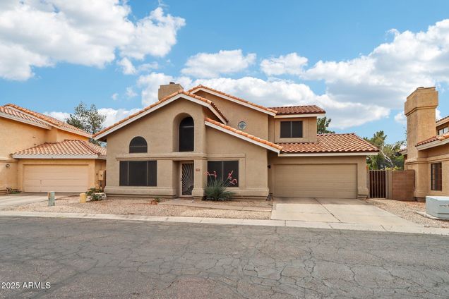 1344 N Brittany Lane Gilbert, AZ House Pending - Photo 1 of 43. Opens carousel modal