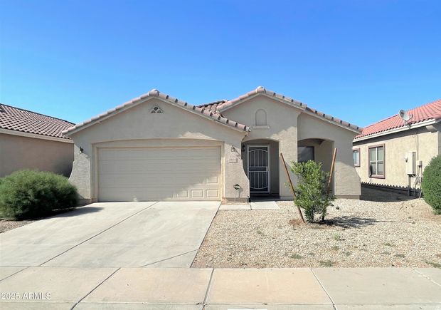 2604 W Mobile Lane Phoenix, AZ House Active - Photo 1 of 21. Opens carousel modal
