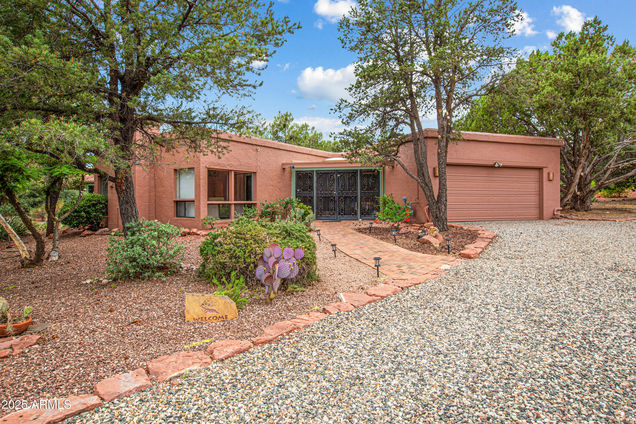 25 Edgewood Circle