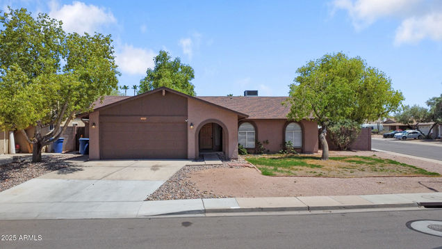 417 W Mission Drive Chandler, AZ House Active - Photo 1 of 35. Opens carousel modal