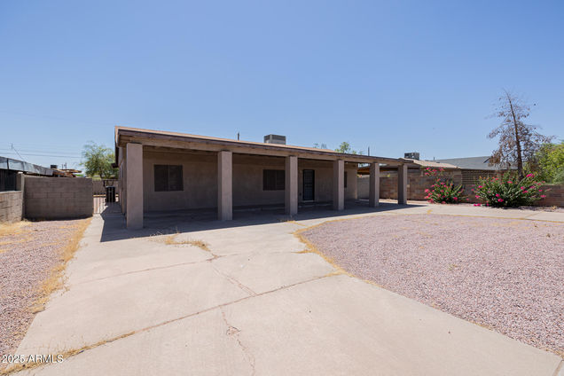 5401 S 15th Avenue Phoenix, AZ House Active - Photo 1 of 24. Opens carousel modal
