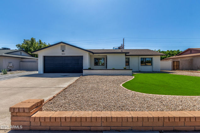 8602 N 42nd Drive