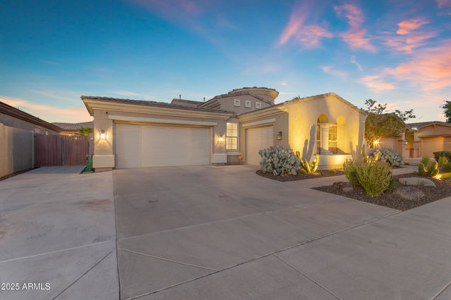 2547 S Santa Rita Way