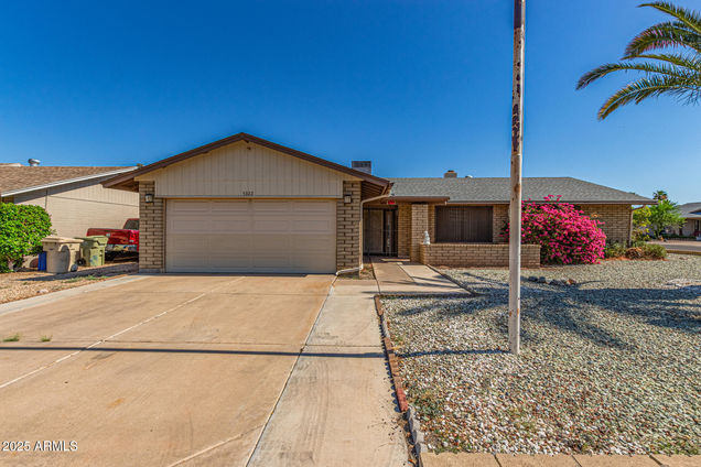 5322 W Orchid Lane Glendale, AZ House Active - Photo 1 of 27. Opens carousel modal