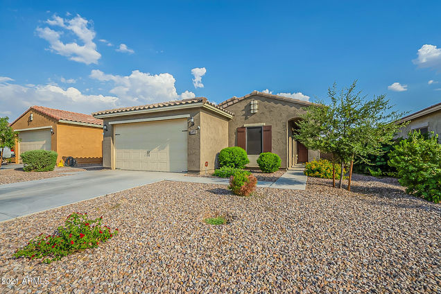 2669 E Bellerive Drive Gilbert, AZ House Active - Photo 1 of 26. Opens carousel modal